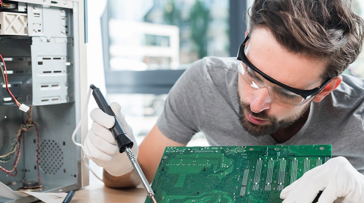 آموزش تعمیرات کامپیوتر در مراغه - کیمیاگران